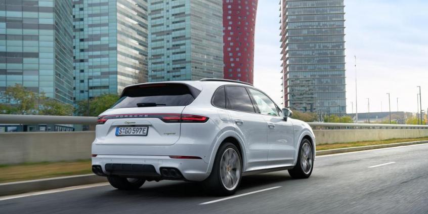 Wersja E-Hybrid dołącza do oferty Porsche Cayenne