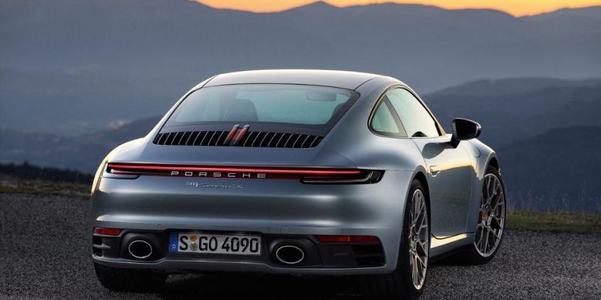 Nowe Porsche 911 już oficjalnie. Jest szybsze i bardziej cyfrowe