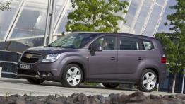 Chevrolet Orlando - lewy bok