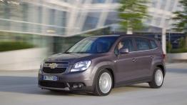 Chevrolet Orlando - lewy bok