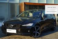 Volvo V60 II  Kombi Facelifting 2.0 B4 B 197KM 2024 Plus Motyw Dark