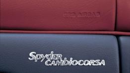 Maserati Spyder - emblemat boczny