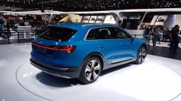 Paris Motor Show 2018 - Audi - widok z ty?u