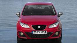 Seat Ibiza FR TDI - przód - reflektory włączone