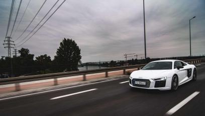 Audi R8 V10 Plus - z cyfrową duszą