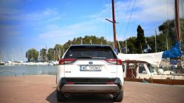 Toyota RAV4 AWD-i Hybrid – czy napęd ma jeszcze znaczenie?