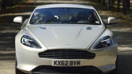 Aston Martin DB9 Facelifting Coupe - widok z przodu