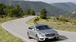 Mercedes CLS 63 AMG Shooting Brake - widok z przodu