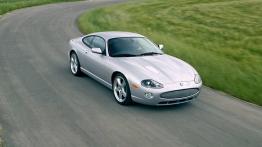 Jaguar XKR Coupe - widok z przodu