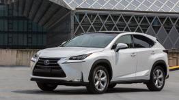 Lexus NX 300h (2015) w Seattle - widok z przodu