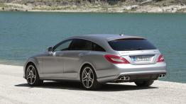 Mercedes CLS 63 AMG Shooting Brake - widok z tyłu