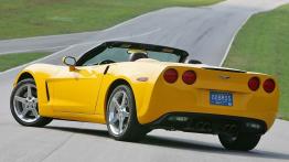 Chevrolet Corvette C6 6.0 V8 Convertible - widok z tyłu