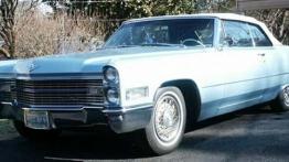 Cadillac DeVille - lewy bok