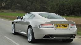 Aston Martin DB9 Facelifting Coupe - widok z tyłu