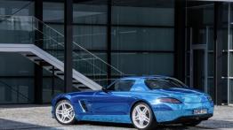 Mercedes SLS AMG Electric Drive - widok z tyłu