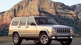 Jeep Cherokee - widok z przodu