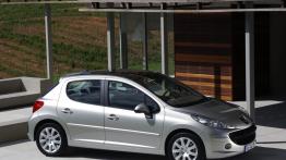 Peugeot 207 Berline - prawy bok