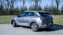 Wodorowy Hyundai Nexo – jeżdżąc tym autem, oczyszczasz powietrze! 