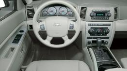 Jeep Grand Cherokee - kokpit