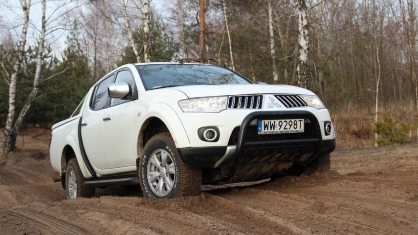 Mitsubishi L200 IV Double Cab