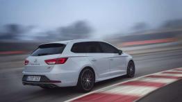 Seat Leon ST Cupra - rakieta z plecakiem