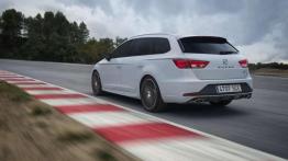 Seat Leon ST Cupra - rakieta z plecakiem