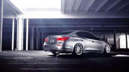 Nowe Infiniti Q50 zmodyfikowane przez Vossen