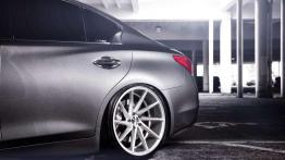 Nowe Infiniti Q50 zmodyfikowane przez Vossen