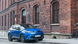 Toyota C-HR Hybrid  - po mieście na co dzień 