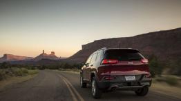 Jeep Cherokee KL (2014) Limited - widok z tyłu