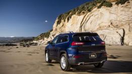 Jeep Cherokee KL (2014) Limited - widok z tyłu