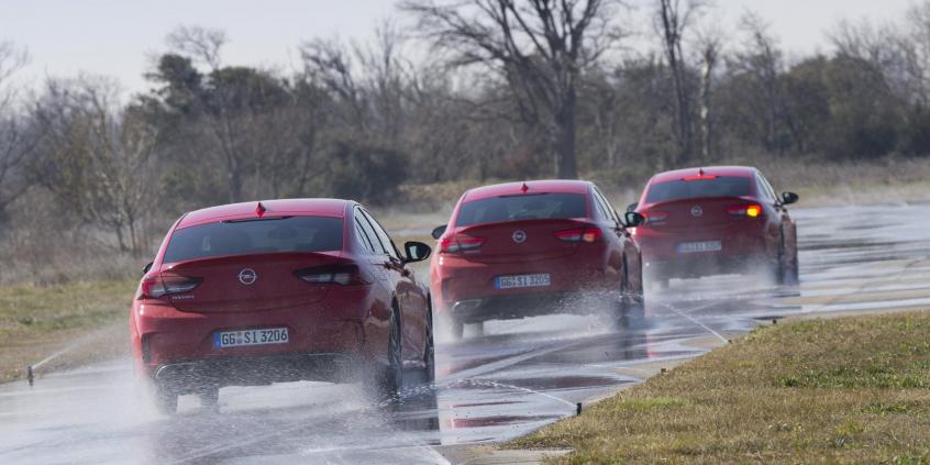 Opel Insignia GSi – co zmieniło się wraz z nazwą sportowej wersji?