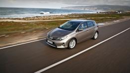 Toyota Auris II Hatchback 5d Diesel - lewy bok