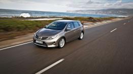 Toyota Auris II Hatchback 5d Diesel - lewy bok