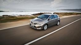 Toyota Auris II Hatchback 5d Diesel - lewy bok