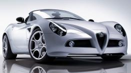 Alfa Romeo 8C Spider - widok z przodu