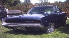 Muskularny jak diabli - Dodge Charger