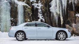 Chrysler 300 Glacier - prawy bok