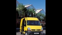 Renault Master - przód - inne ujęcie