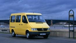 Mercedes Sprinter - widok z przodu