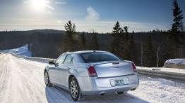 Chrysler 300 Glacier - widok z tyłu