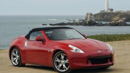 Nissan 370Z Roadster - widok z przodu