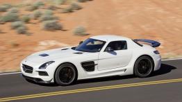 Mercedes SLS AMG Black Series - lewy bok