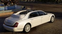 Maybach 62 Landaulet - widok z tyłu