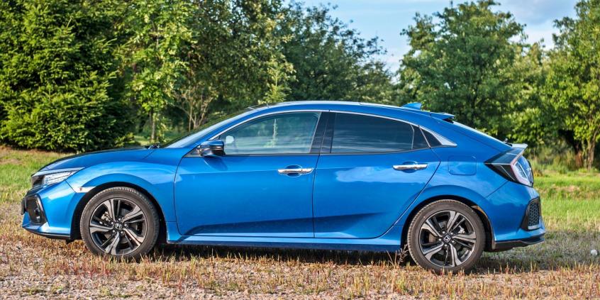 Honda Civic kontra Mazda 3 – która lepsza?