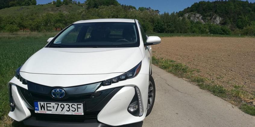 Kia Optima SW PHEV kontra Toyota Prius PHV – hybryda po koreańsku czy japońsku?