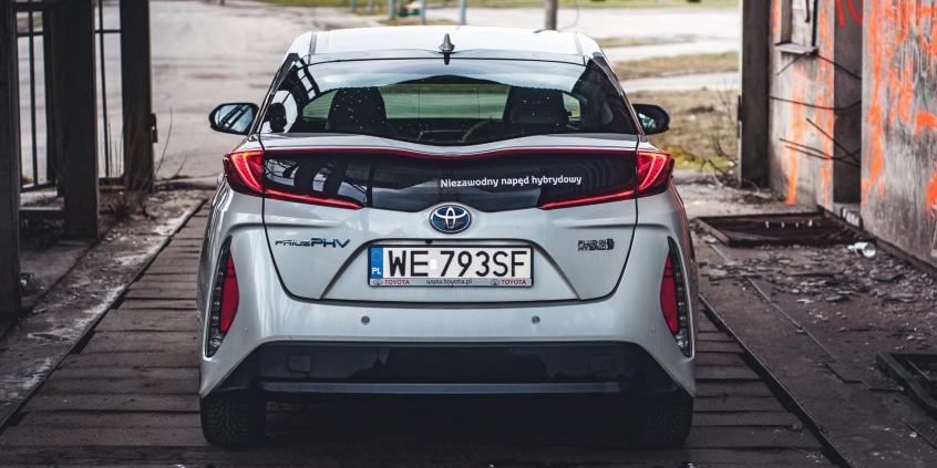 Kia Optima SW PHEV kontra Toyota Prius PHV – hybryda po koreańsku czy japońsku?