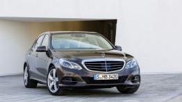 Mercedes E 300 BlueTEC HYBRID Facelifting - widok z przodu