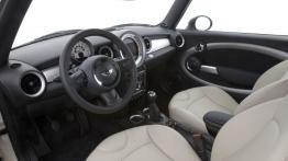 Mini Cooper II D Facelifting - pełny panel przedni