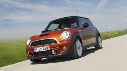 Mini Cooper II S Facelifting - widok z przodu